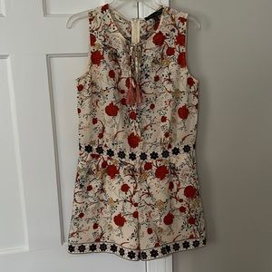 Floral print romper w tie tassels